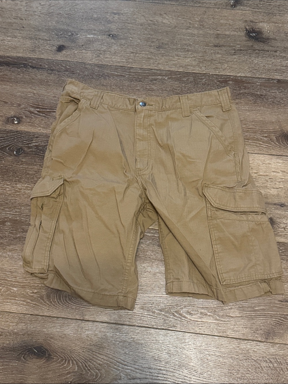 Carhartt relaxed fit khaki shorts 36